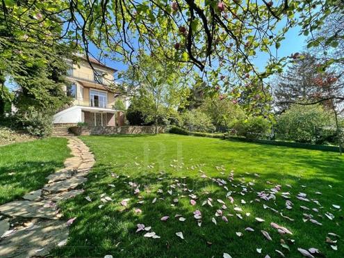 sch�nes Einfamilienhaus in Gr�nruhelage mit tollem Garten