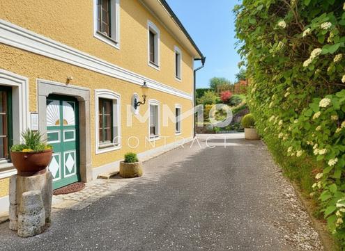 Landleben mit Stil - Charmante Wohnung im liebevoll sanierten Vierkanter im Raum Weistrach