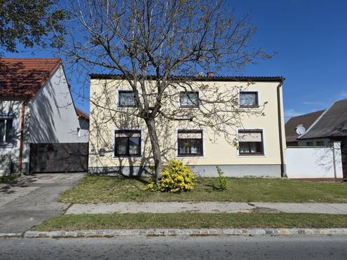 Gem�tliches Familienhaus mit Wintergarten