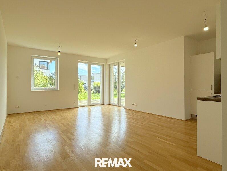 Wohnzimmer und K�che