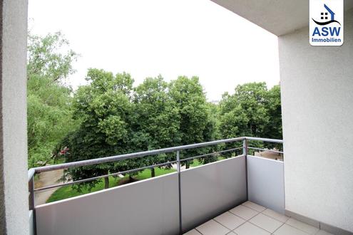 Tolle 2,5-Zimmerwohnung mit sch�ner Loggia inkl. K�che