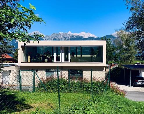 Architektonische Doppelhaush�lfte in Rinn - Panoramablick auf die Nordkette