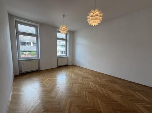 Sandleitengasse -  WG taugliche 3 Zimmer Altbauwohnung zu vermieten