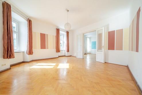 From Old to Gold - Altbauwohnung mit Entwicklungspotenzial