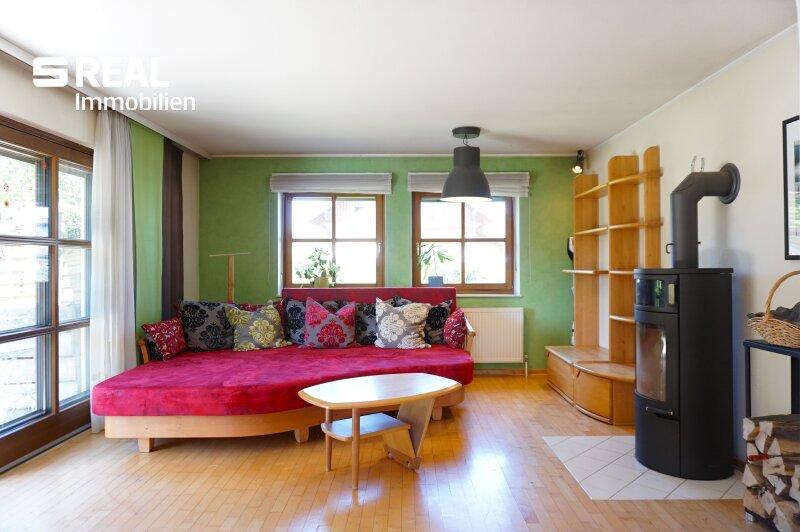 gem�tlicher Wohnbereich mit d�nischem Holzofen inkl.Backrohr