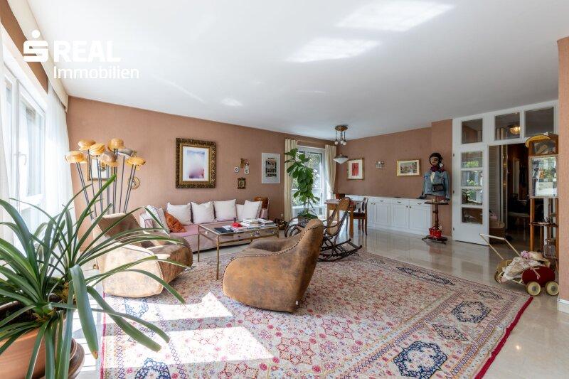 Blick ins Wohnzimmer