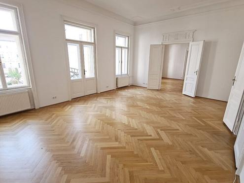 M�LLWALDPLATZ, U1-N�he, 133 m2 Altbau mit Loggia, 3 Zimmer, Extrak�che, Wannenbad, Parketten, 1. Liftstock