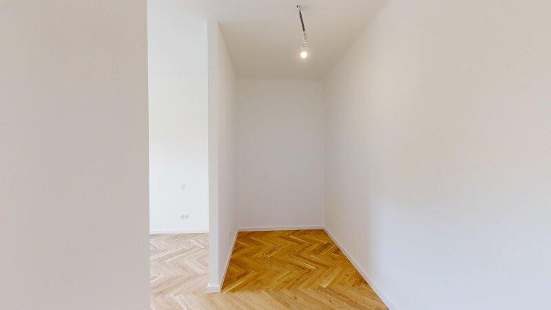 Begehbarer Kleiderschrank