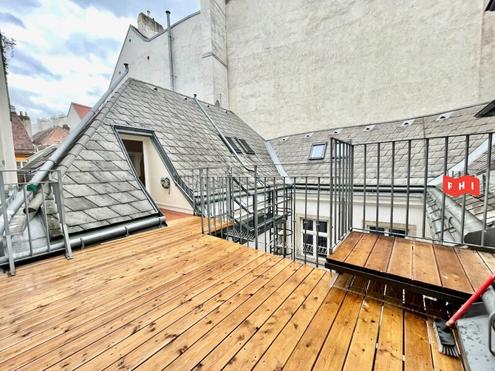 Charmante 135m� Dachgeschossmiete mit 13m� Terrasse in sch�ner Ruhelage