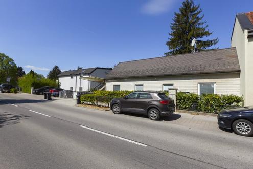 Hauptstra�e - Einfamilienhaus mit Garage zu verkaufen