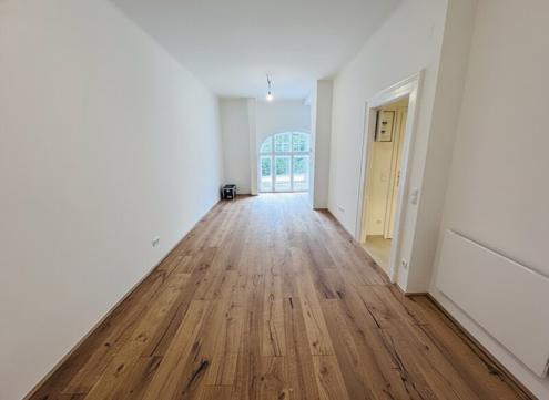 Moderne 1-Zi Wohnung 38m² in 1040 Wien, mit Einbauküche, Aufzug und U-Bahn Nähe!
