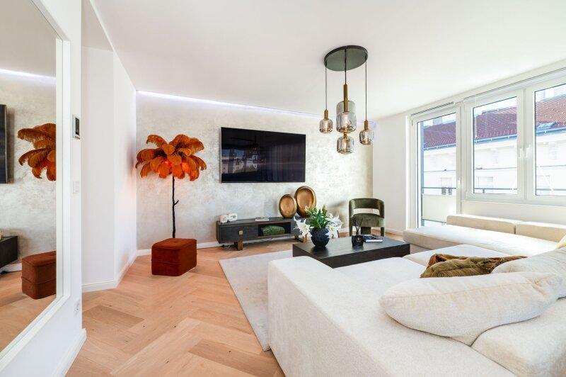 ger�umige Wohnk�che mit sonniger Loggia