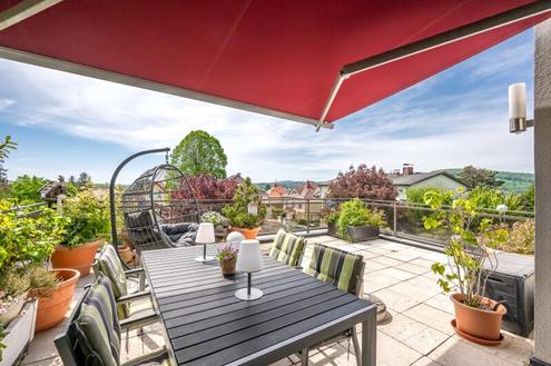 Familienhaus mit Charakter | Indoorpool & traumhafter Fernblick