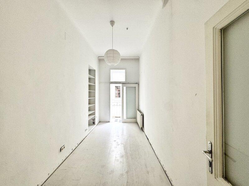 Zimmer mit Balkon