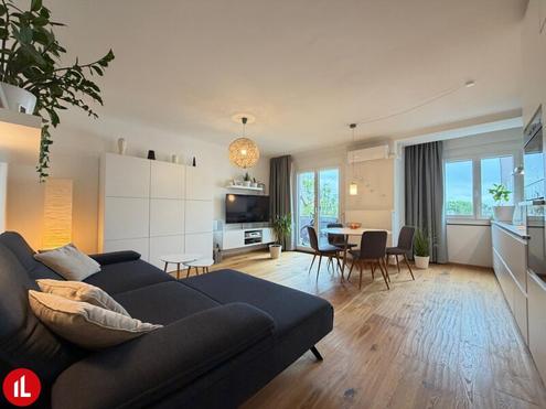 Modernisierte 2-Zimmer-Wohnung mit zwei Loggien | Klimaanlage | gepflegter Zustand