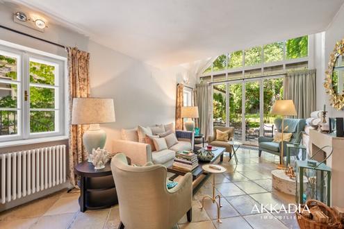 Geschmackvolles Architektenhaus mit Garten in bester D�blinger Lage