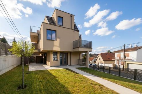 MIETE! Neubau-Doppelhaush�lfte mit Garten am Satzberg