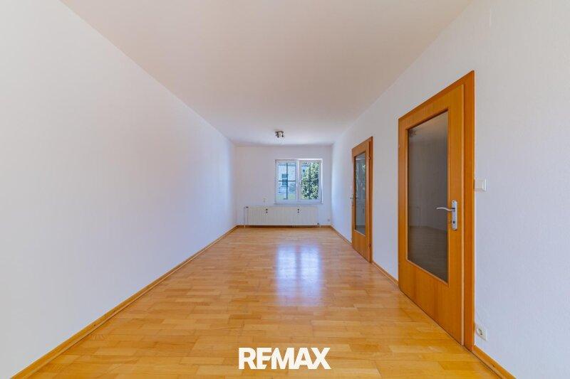 Wohnung 1: Schlafzimmer