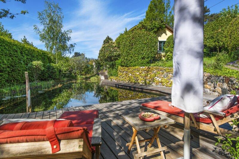 Natur-Pool |�Sonnendeck