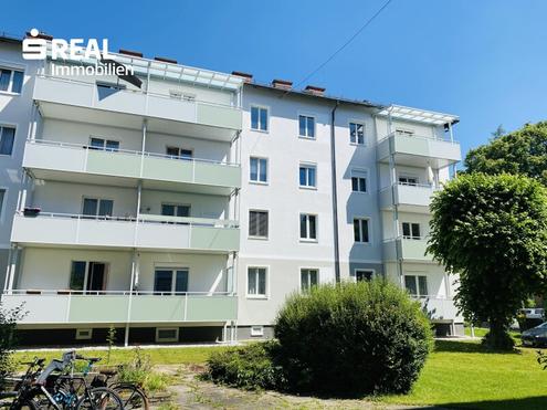 4-Zimmer-Eckwohnung mit gro�em Balkon in Josefiau