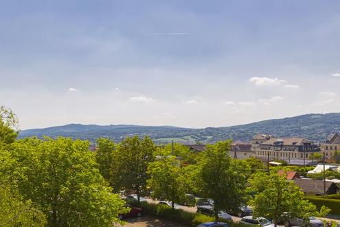 Altebergenstra�e - 5 Zimmer Neubau mit Balkon, Weitblick und Garage