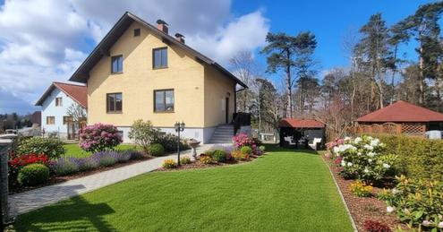 Wohnen am Tor zum Nationalpark Thayatal! 130m� Haus, 6 Zimmer und gro�em Garten in toller Ruhelage!