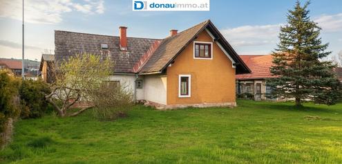 Sanierungsbed�rftiges Haus - Vierkanthof mit gro�em Nebengeb�ude in Gleinst�tten