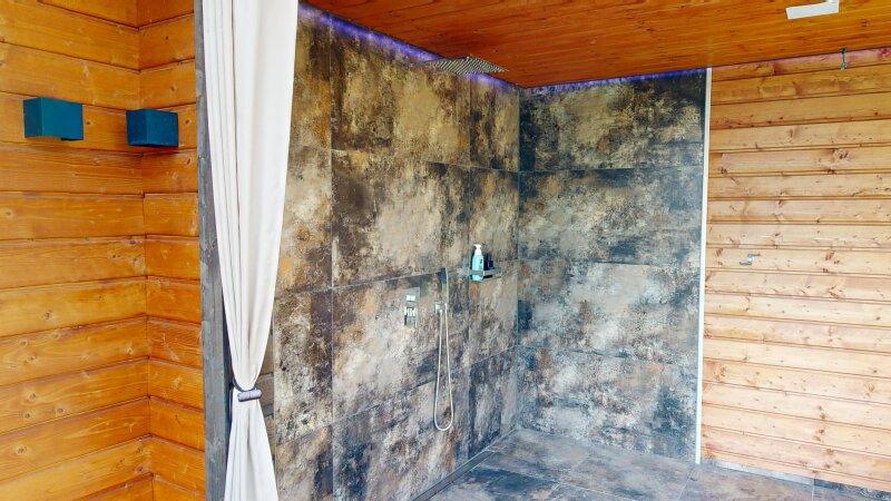 Outdoor Dusche