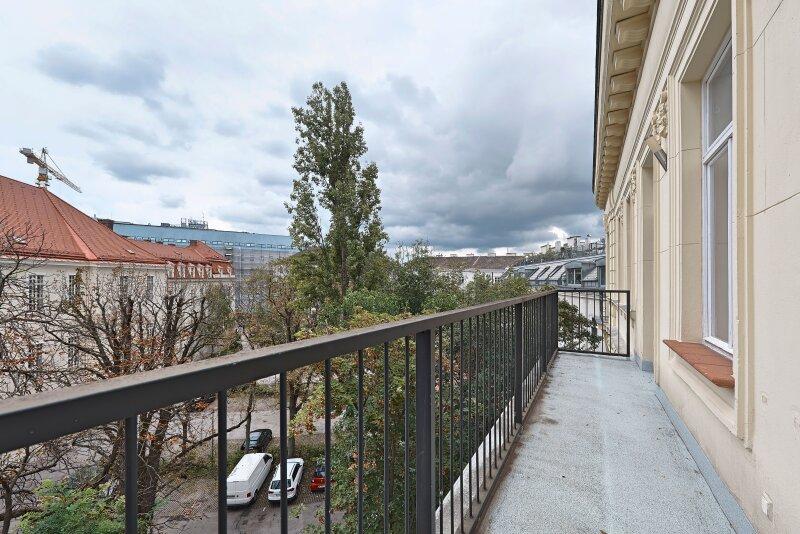 Balkon 1