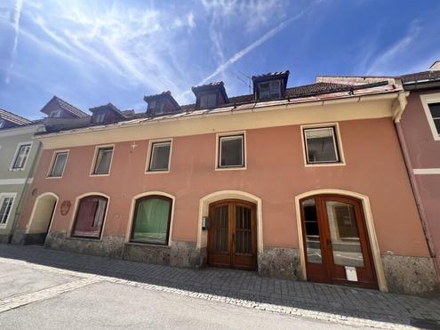 Murauer Altstadthaus mit Blick auf die Mur