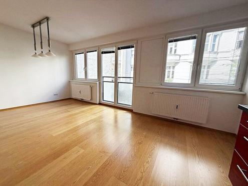 U1-N�HE, DANHAUSERGASSE, 85 m2 Neubau, 2 Zimmer, Wohnk�che, 2er-WG-geeignet, Wannenbad, Parketten, 1. Liftstock