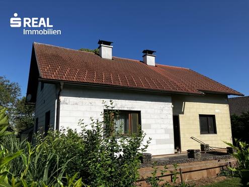 Gepflegtes Einfamilienhaus in idyllischer Stadt- und Landlage