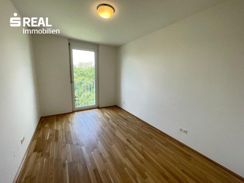Schlafzimmer mit Gr�nblick