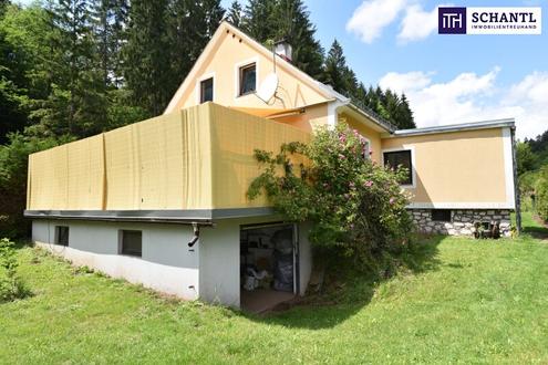 Großzügiges Einfamilienhaus mit 2.270 m² Grundstück und vielseitigen Nutzungsmöglichkeiten