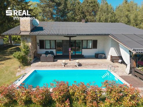 Traumhaus mit sch�nem Garten und Pool in ruhiger Lage