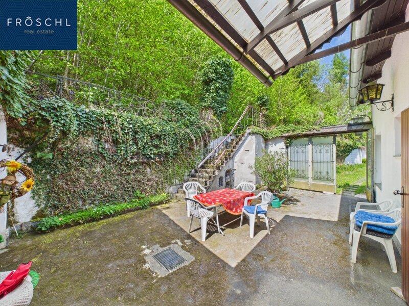 Terrasse auf Gartenebene