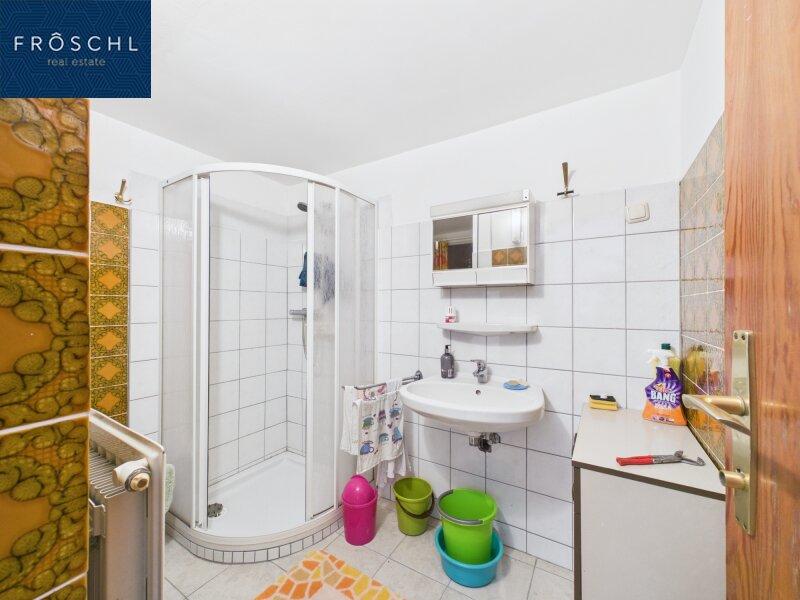 Badezimmer im Erdgeschoss