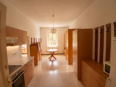 Freundliche 2-Zimmer-Wohnung mit gro�z�giger Wohnk�che und Gemeinschaftsgarten