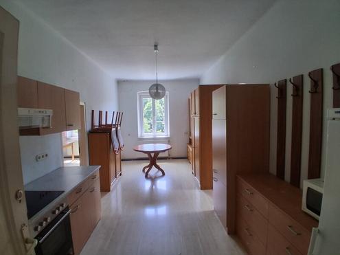 Freundliche 2-Zimmer-Wohnung mit gro�z�giger Wohnk�che und Gemeinschaftsgarten