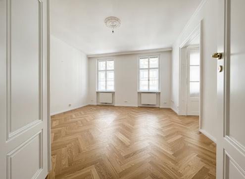 Altbaucharme trifft zeitgem��e Eleganz I Helle 2 Zimmer Wohnung
