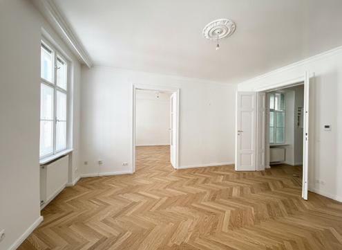 Altbaucharme trifft zeitgem��e Eleganz I Helle 2 Zimmer Wohnung