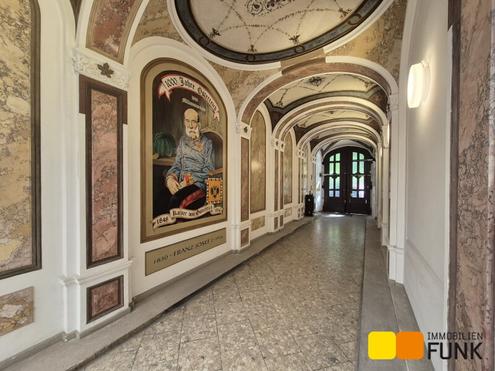 Palaiswohnung mit Donaublick