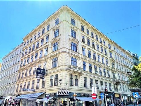 GENERALSANIERT, STAATSOPER-N�HE, Erstbezug, klimatisiertes 110 m2 Dachgeschoss, 3 Zimmer, Extrak�che, 2 B�der, Terrasse, Opernring