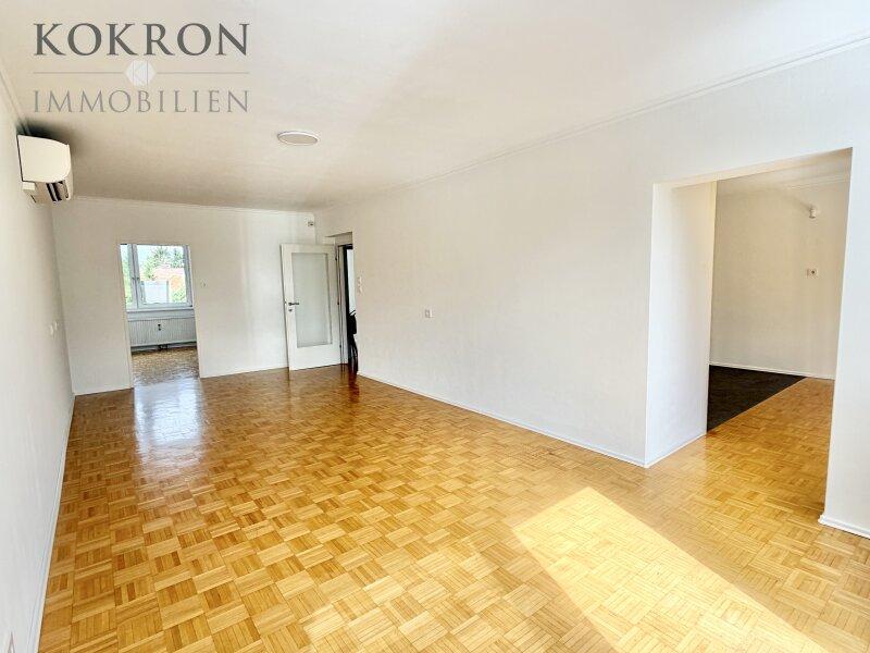 Klimatisiertes Wohnzimmer, Zugang zum Esszimmer mit K�che