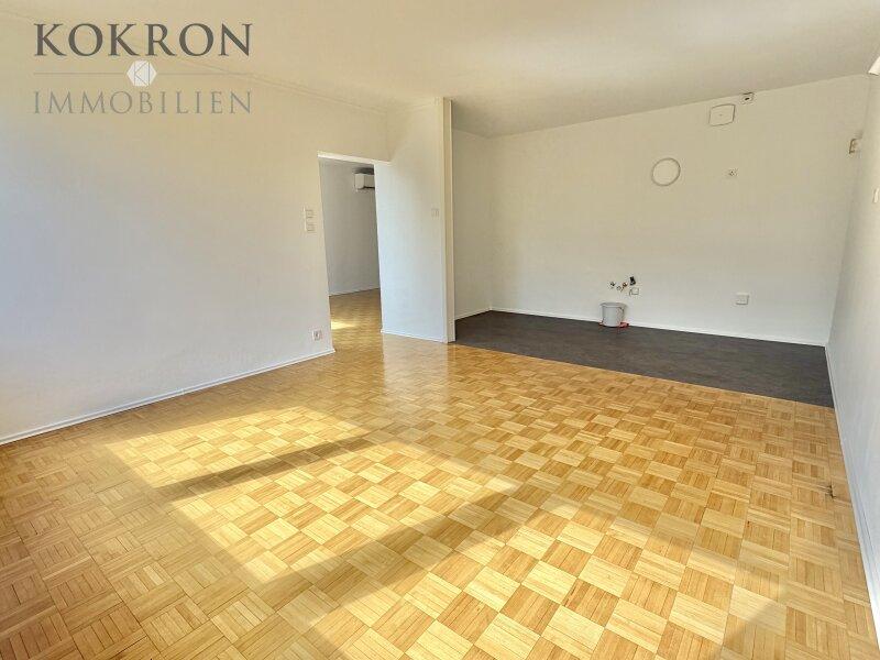 Esszimmer mit K�chenbereich