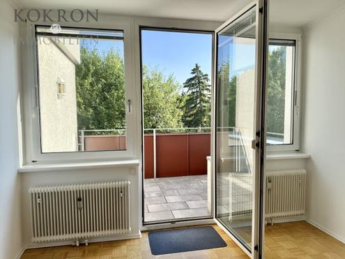 Frisch renovierter Familienhit - Balkon ins Gr�ne - Garage - U6-N�he