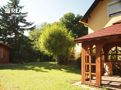 Ein Haus,samt Garten, das auf neue Ideen wartet