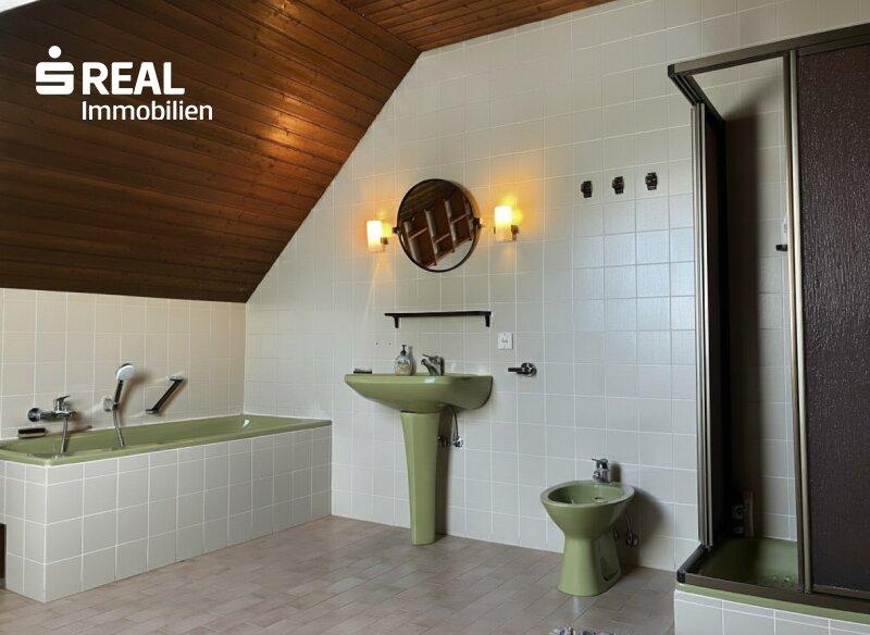 Badezimmer DG