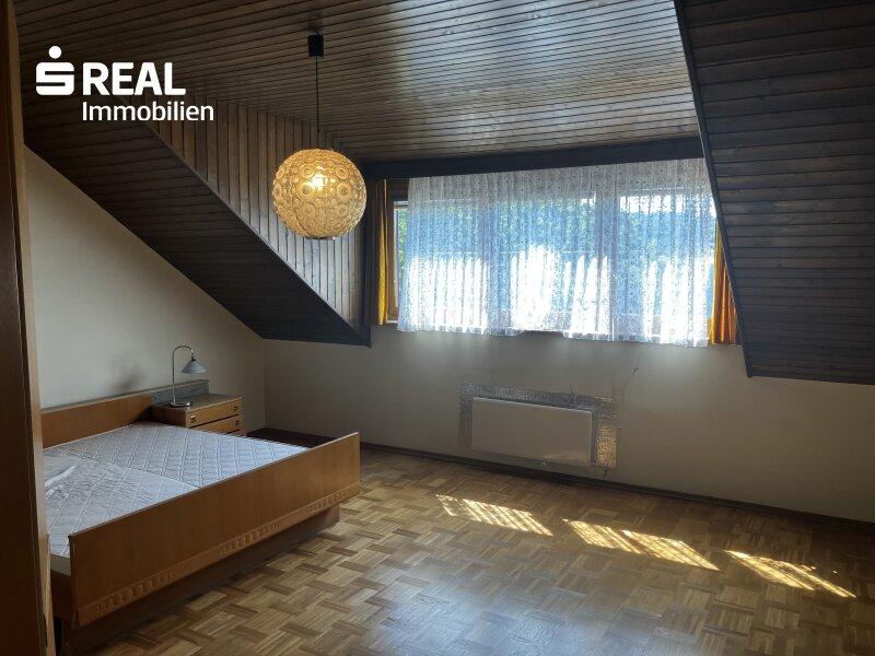 Schlafzimmer 2 DG
