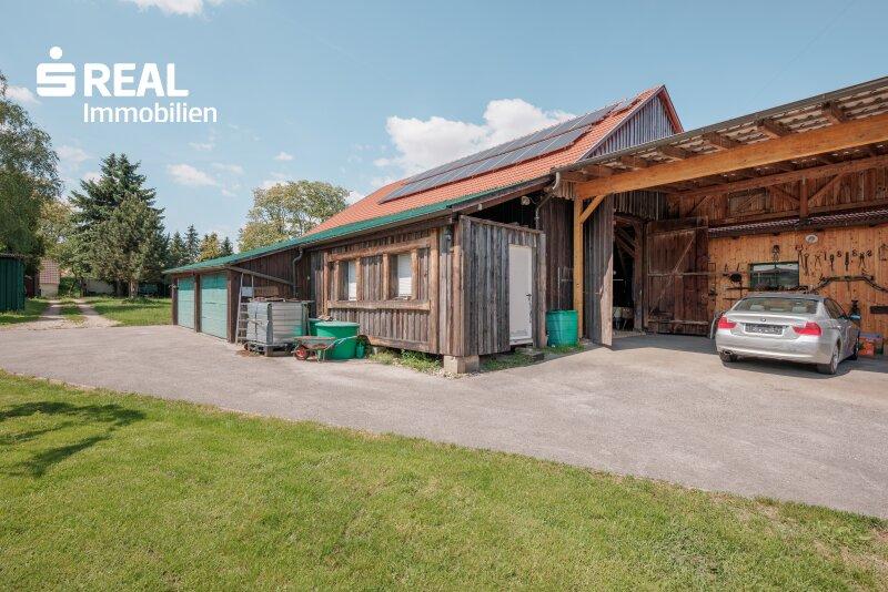 Garage und Stall